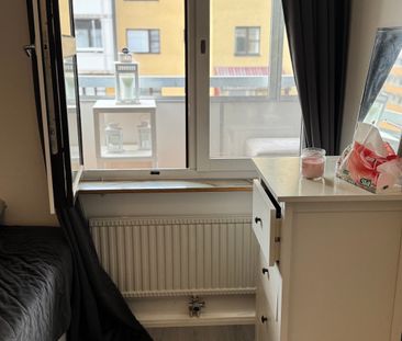 Helsingörsgatan, Kista - Photo 3