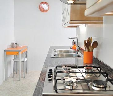 Carrer de lEncarnació, Barcelona, Catalonia - Photo 3