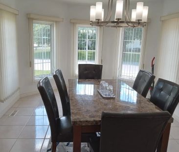 42 Stonehenge Road N #Upper - Photo 3