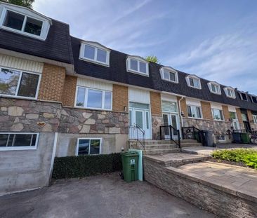 Maison à étages à louer - Boisbriand (Est) - Photo 1