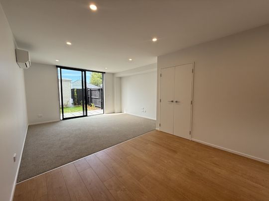 Unit 2, 90 Holly Road, St. Albans, Christchurch - Photo 1