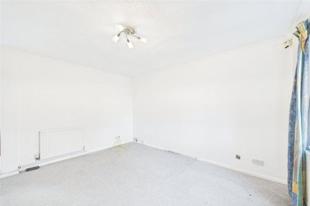 3 bedroom detached house to rent - Photo 2