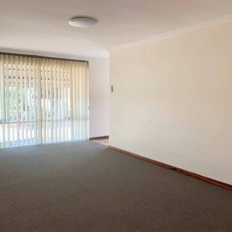 Spacious Home with Study - Photo 1