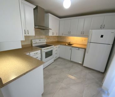 For Lease - 70 Holford Crescent, Toronto, Ontario - Photo 5