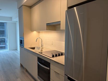 For Lease - 3071 Trafalgar Road Unit# 901, Oakville, Ontario - Photo 3