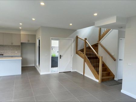 Private quiet lifestyle in Glenroy prime location - Photo 3