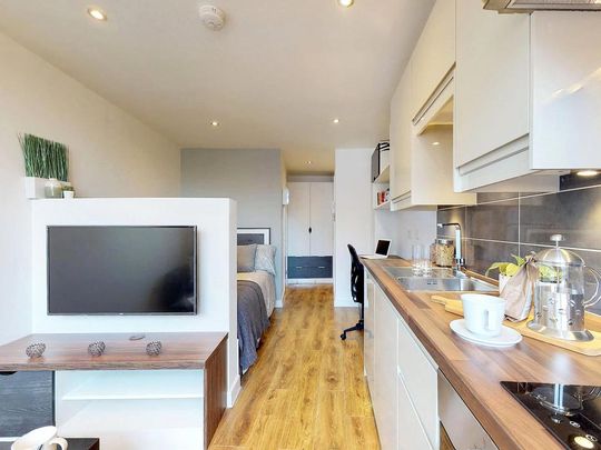 Studio to rent - Photo 1