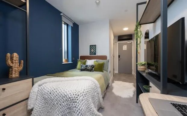 Classic Ensuite (Lower Floors) - Photo 1