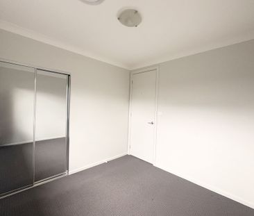 Modern Family Living in the Heart of Austral - Photo 4