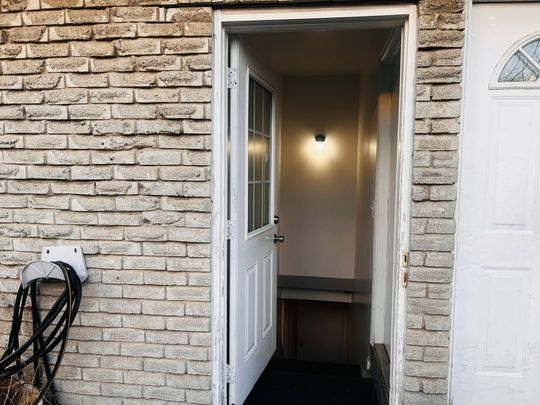 For Lease - 100 Sutherland Avenue, Brampton, Ontario - Photo 1