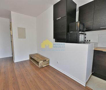 STUDIO -CENTRE-VILLE - CALME - MEUBLE- RENOVE - Photo 2