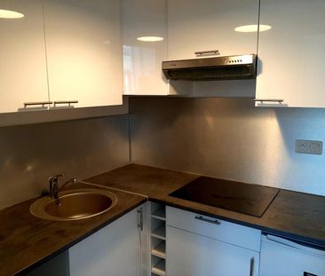 Location Appartement 2 pièces 32m² BORDEAUX 33000 - Photo 1