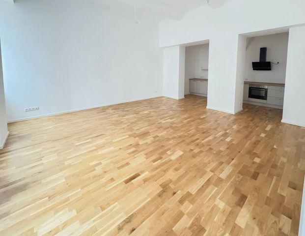 Elegantes Wohnen im historischen Kloster - Stilvolle 2 Zimmerwohnung mit Terrasse! - Photo 1