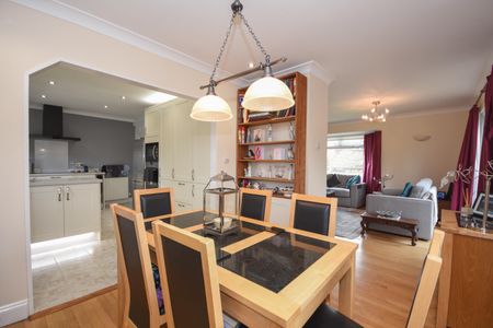 Lewis Close, ., Shenfield - Photo 3