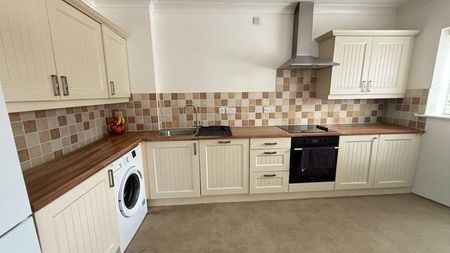 3 bedroom detached house to rent - Photo 4