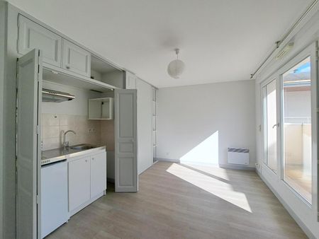 Location Appartement 2 pièces 31m² TOURS 37000 - Photo 2