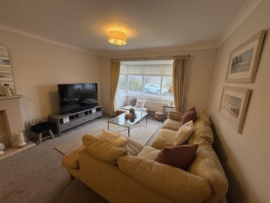 4 bedroom detached house to rent - Photo 1