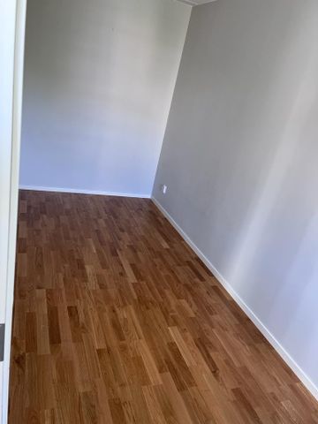 Fyrspannsgatan, Hässelby - Photo 3