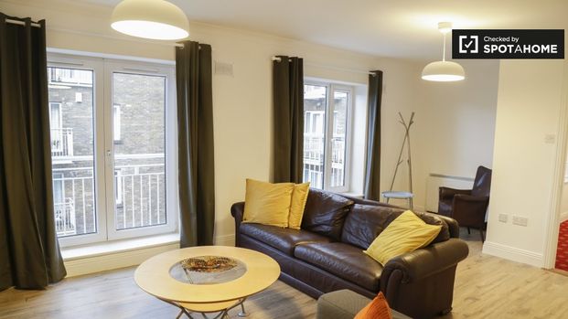 Large 3-bedroom apartment for rent in The Liberties, Dublin - Photo 1