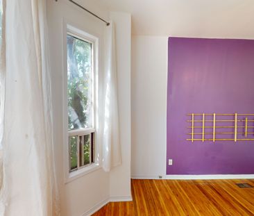 For Lease - 221 Bathurst Street Unit# Apt 4, Toronto, Ontario - Photo 6