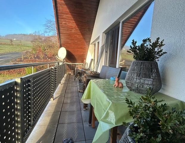 Schöne Dachgeschoss-Wohnung in Eschenburg-Roth - Photo 1