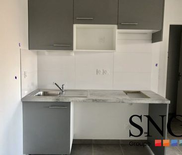 T2 AVEC LOGGIA + PARKING - Photo 1