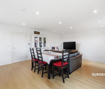 Fifth Avenue, Manor Park - Photo 1