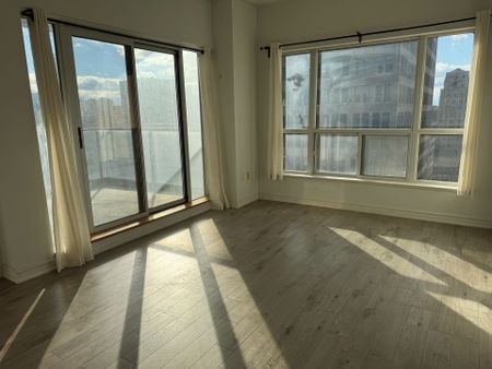 For Lease - 909 Bay Street Unit# 1805, Toronto, Ontario - Photo 2