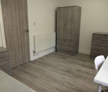 Flat 1, 20 Mundy Place, Cathays, Cardiff, CF24 4BZ - Photo 5