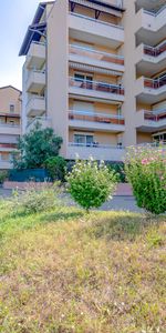 T2 avec terrasse - Quai de Saône, - Photo 4