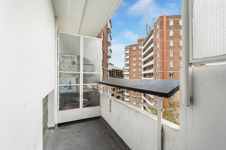 1 bedroom flat to rent - Photo 5