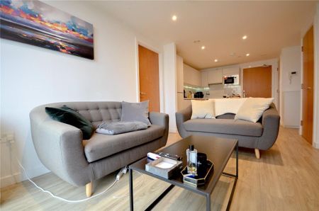 2 bedroom apartment to rent - Photo 2