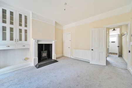 3 bedroom terraced house to rent - Photo 4