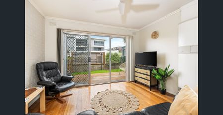 Beachside Living - Photo 4