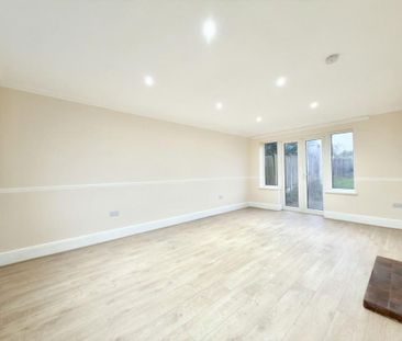 3 bedroom semi-detached house to rent - Photo 4