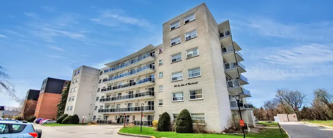 West Park I Apartments | 670 Sir John A. Macdonald Blvd, Kingston - Photo 1