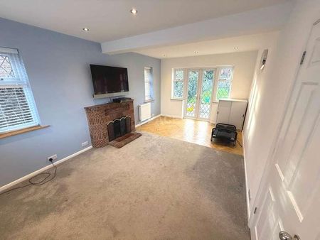 Radstock Lane, Reading, RG6 - Photo 3