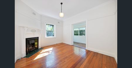 Character-Filled Family in Prime Lindfield Location - Photo 4