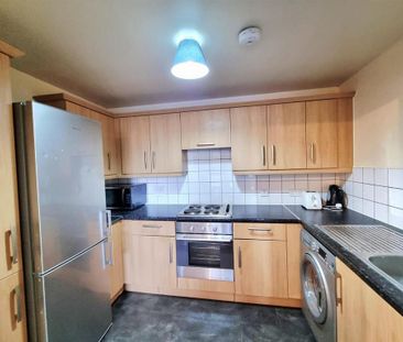 1 bedroom flat to rent - Photo 2