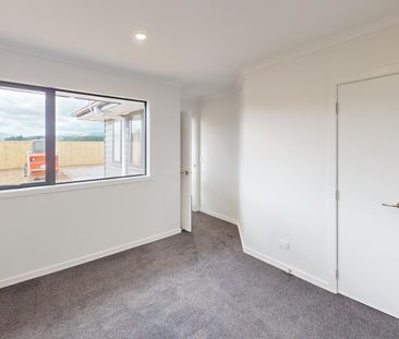 Fitzherbert - 4 Bedrooms - Photo 4