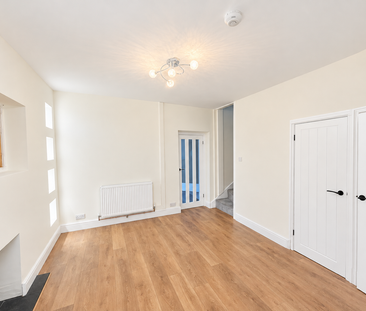 2 bedroom terraced house to rent - Photo 1