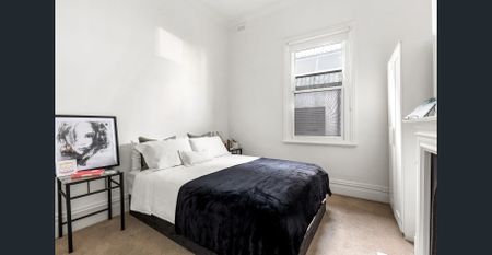 Renovated 2 Bedroom House! UNFURNISHED - Photo 2