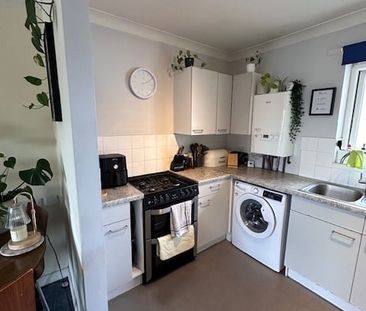 1 Bed Flat, Shepherds Bush, W12 - Photo 2