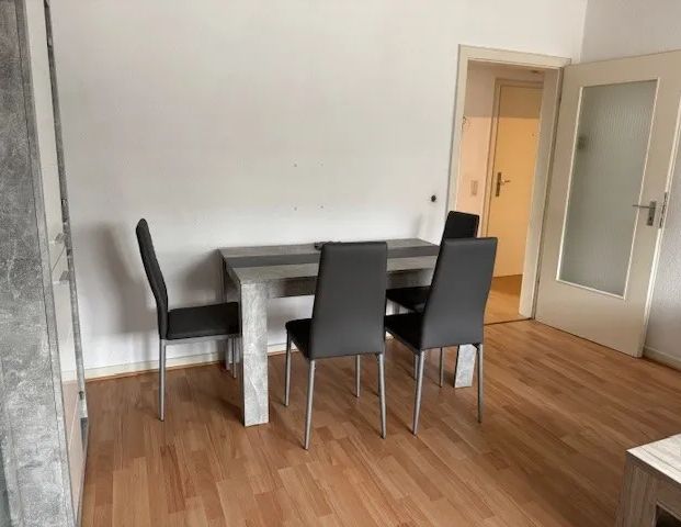 Möblierte 2-Zimmerwohnung im 3-Familienhaus Mönchengladbach-Bonnenbroich - Photo 1