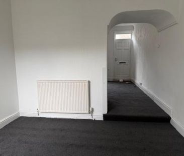 2 bedroom Terraced House To Let - Photo 4
