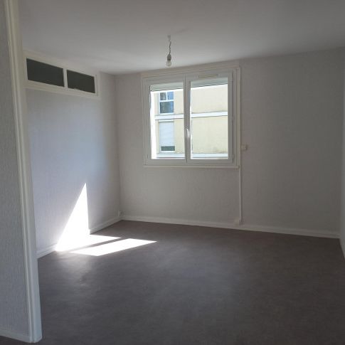 Location Appartement 5 pièces 75 m² La Châtre - Photo 1