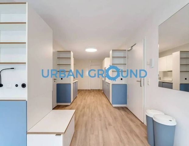 Vollständig eingerichtetes Privatzimmer mit Balkon in einer 5er gemischten WG - Foto 1