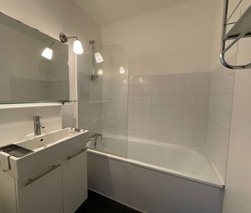 Location Appartement 2 pièces 46m² - Photo 4