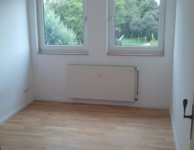 Dachgeschosswohnung in zentraler Lage zu vermieten - Photo 1