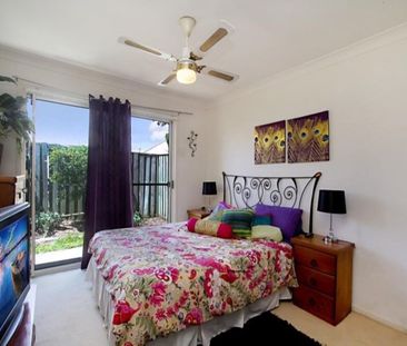 Freestanding 3 Bedroom Home in Convenient Tweed Heads South Locatio... - Photo 3